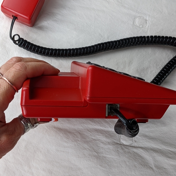 AT&T Exeter Vintage 1990's corded landline telephone desktop table red - Picture 4 of 16